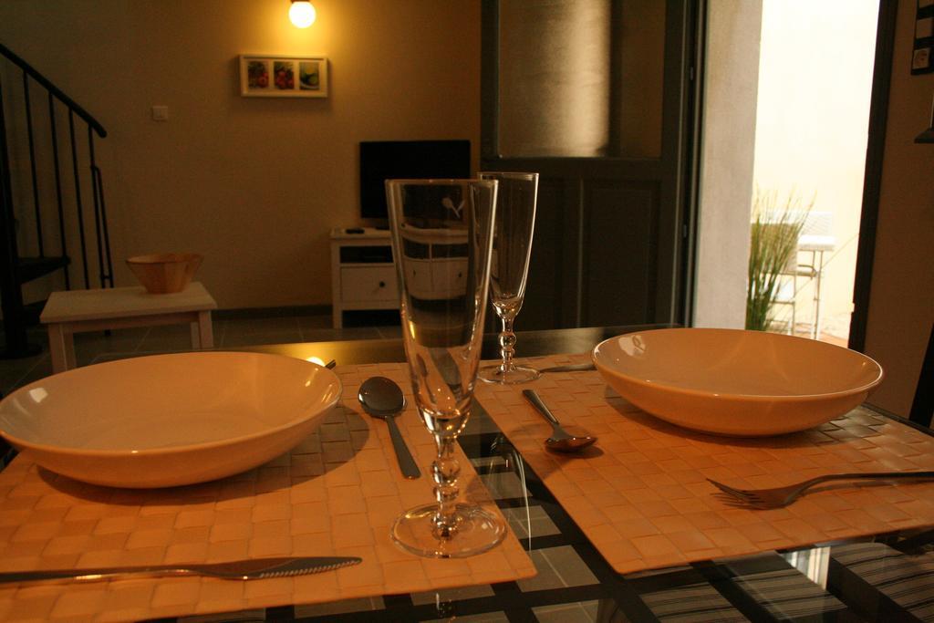 Carcassonne Pont Vieux Apartments Екстер'єр фото
